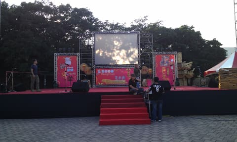 專業舞台(42呎x30呎)恆春