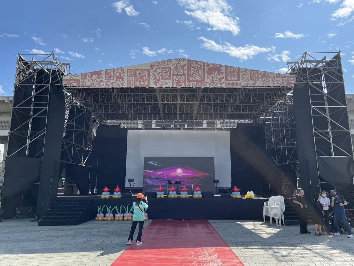 戶外大型舞台 LED 電視牆